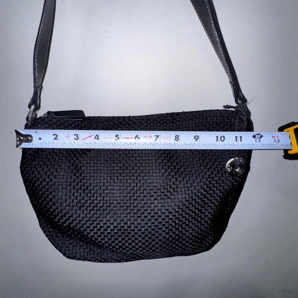 The Sak Woven Hobo Shoulder Bag Black Textured Leather Strap Accent EUC